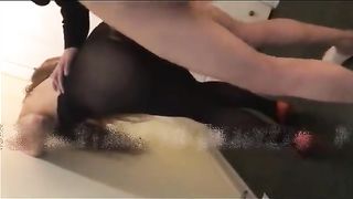 极品连体黑丝开档高跟骚女多姿势连续无套抽插娇喘呻吟爆精内射骚逼内