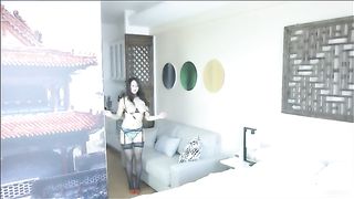 王俪丁情趣制服抖奶舞诱惑骚语挑逗