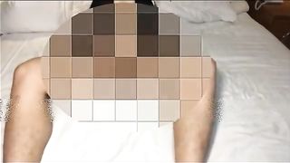 举牌哥在操黑丝开档网袜一线天小骚货多视角多姿势