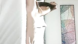 【69堂精品】【利仔探花】，22岁兼职小护士，长发飘飘貌美如花，打桩机猛男卖力干逼，小姐姐高潮阵阵享受的呻吟