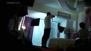 【69堂精品】名门夜宴偷拍系列旅游小姐模特黄x被摄影师套路偷拍