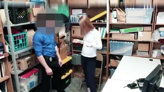 购物后-LP警官操在商店里偷姜少女