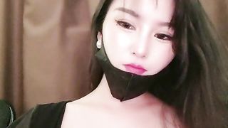 【69堂精品】颜值女神丰乳肥臀一线天极品馒头穴近距离视角02