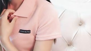 美女包臀裙黑丝美腿展示美足掰开粉穴特写01