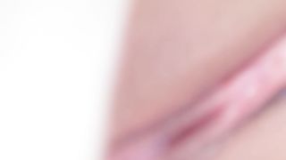 小萝莉私拍手指拨动小穴白浆乱流