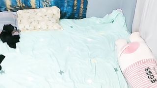 比翼双飞姐妹花下海直播玩操小穴互舔互插