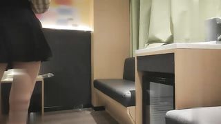 【69堂精品】深夜短裙妹子口硬直接开操上位骑乘侧入后入