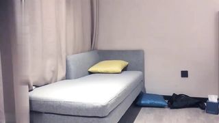 【69堂精品】约妹子在沙发啪啪蹲着口交上位骑坐后入抽插猛操