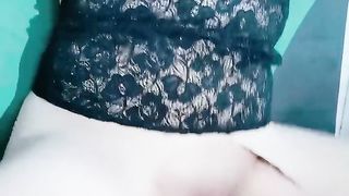 【69堂精品】露脸人妻开档丝袜自慰呻吟给大哥口交内射