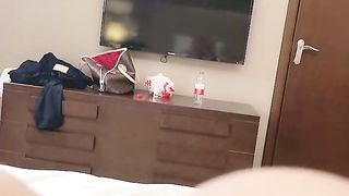 【69堂免费视频】女神妹子宾馆伺候小哥激情啪啪激情上位舔乳头