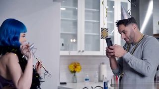 【69堂免费视频】继表弟你们两个都是喜欢深喉的嫩妹