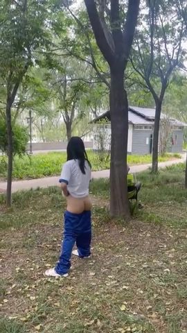 【69堂免费视频】娇小苗条骚妹妹【苏苏】大白天各种路人前露出紫薇啪啪胆量惊人