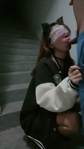 【69堂免费视频】各种场景操逼，门口楼道爆操