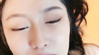 【69堂免费视频】后入大屁股激情上位，浪叫呻吟表情好骚颜射