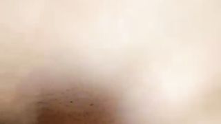 【69堂免费视频】良家少妇被大哥教坏了，深夜啪啪直播给狼友看