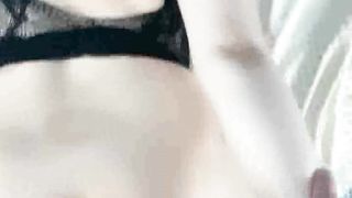 【69堂免费视频】让小哥栓着狗链调教，深喉草嘴淫声荡语，各种体位无套爆