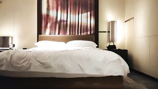 【69堂免费视频】约炮明星颜值的美臀蓝吊带极品妹子，扶着美臀猛操叫声淫荡销魂