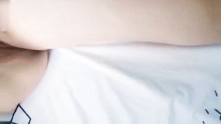 【69堂免费视频】智障高中处女学生妹，被诱骗破处开苞，强行口交到干呕