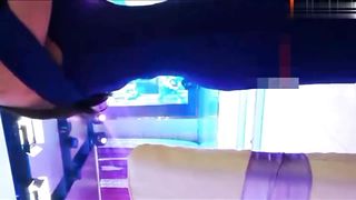 【69堂免费视频】高挑靓女塞着跳弹现场主持婚礼，内裤都湿透了，紧张又刺激，内裤湿透沾满了粘液