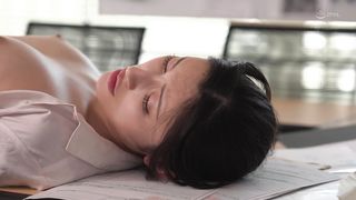 【69堂免费视频】我讨厌老板的乳头，但感觉太舒服了，以至于我一次又一次地失禁