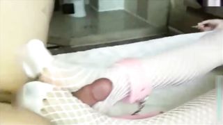 【69堂免费视频】【吃完肉棒一会吃屁眼】南京玄学美术老师婚内出轨学生家长，不折不扣的反差婊子