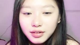 【69堂免费视频】新人下海甜美少女！和小男友激情操逼