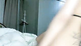 【69堂免费视频】面对我的性感红唇你能坚持多久呢