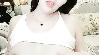 【69堂免费视频】颜值不错的孕妇大哥还这么干，全程露脸被小哥疯狂输出爆草口交大鸡巴，自慰揉奶各种体位暴力抽插，激情上位