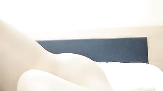 【69堂免费视频】被小哥按着头草嘴口交，揉捏大骚奶子还有水