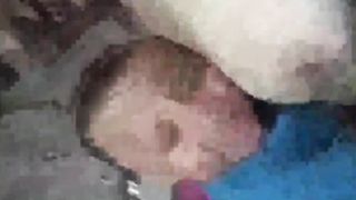 【69堂免费视频】寂寞骚妈熟女对儿子的无毛小鸡鸡垂涎坏了，强制口交