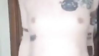 【69堂免费视频】【裸贷泄密】音乐学院大二女学生被迫借裸贷吸毒，虐待调教自慰视频流出