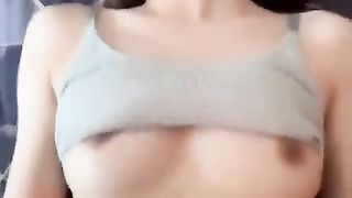 【69堂免费视频】颜射湖北武汉大学校花，女神喜欢吃鸡巴乳交最后颜射吞精