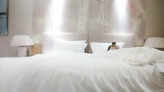 【69堂免费视频】红内裤战神约战小萝莉 甜美乖巧 观音坐莲 翘臀抽插 画质向老金看齐