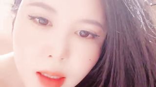 【69堂免费视频】腰臀比完美,绝美JK无套爆草