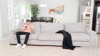 【69堂免费视频】娇滴滴的白皙继妹吮吸榨出大量精液