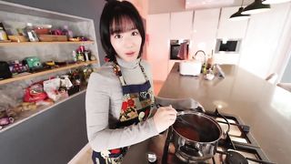 【69堂免费视频】在酒吧工作的风骚少女勾引顾客做爱