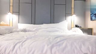 【69堂免费视频】又把前天操过的小美娜叫来了