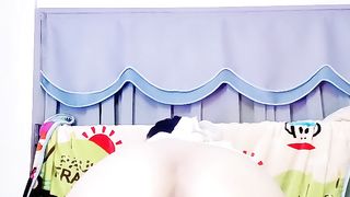 【69堂免费视频】被大鸡巴小哥征服的纹身少妇，全程露脸让小哥吃奶玩逼