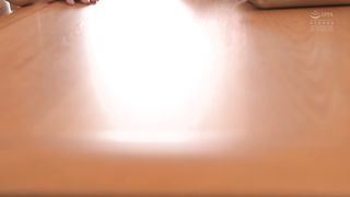 【69堂免费视频】想要扒掉衣服狠狠操她小穴很久了