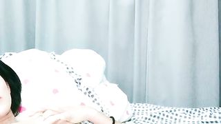 【69堂免费视频】170CM大长腿新人妹子和炮友居家啪啪  开档丝袜足交舔屌  骑乘自己上下套弄  扶着细腰后入一脸享受