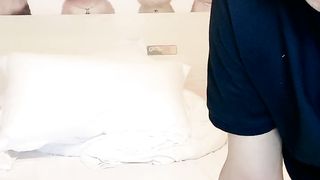 【69堂免费视频】腰细胸大好身材妹子和炮友居家啪啪，上位骑乘打桩晃动奶子，后入撞击屁股操的一脸享受，搞完自己再用振动棒自慰[