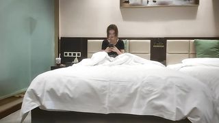 【69堂免费视频】约娇小00后美乳坚挺玲珑有致乖巧软萌爆操她