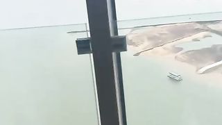 【69堂免费视频】蒙眼的骚货开始先吃我的JB后面再找一个一起吃