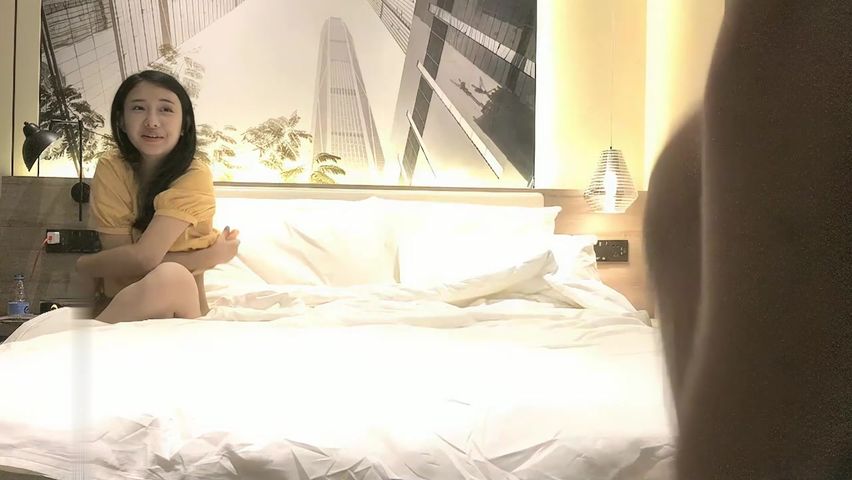 【69堂免费视频】黄衣甜美妹子啪啪，舌吻蹲着口交互摸骑乘后入抽插猛操