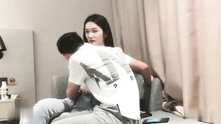 【69堂免费视频】高颜小姐姐_骚一点_第一次这么亮做爱骚不起来_嗯嗯轻一点_身材苗条大长腿_被小哥在床上多姿势猛怼