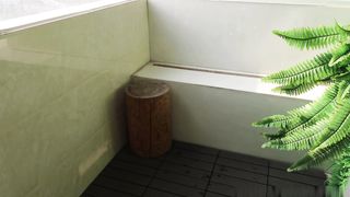 【69堂免费视频】极具反差感留学生 极品美腿模特身材面具女