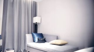 【69堂免费视频】3000网约极品风骚御姐外围，情趣诱惑沙发啪啪，美乳一线天鲍鱼轻抚猛插