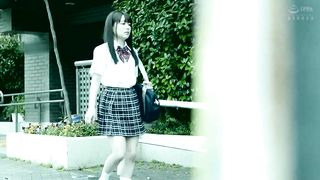 【69堂免费视频】两位穿着性感衣服，露出乳房和阴部的美女邀请你互相自慰