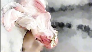 【69堂免费视频】喜欢COS的女友漫展完了主动送B