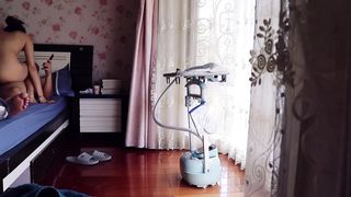 【69堂免费视频】在家里和老婆做爱偷偷录下来